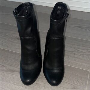Elegant Black Ankle Boots